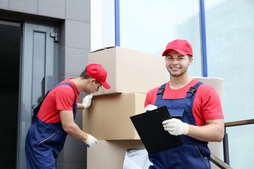 Flexible van transport for furniture and boxes in Croydon